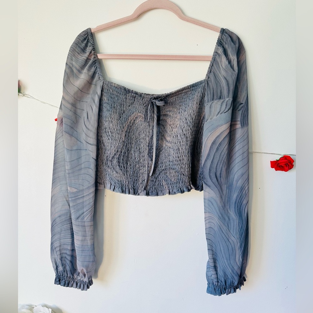 Aritzia Saga Gray Blue Swirl Smocked Blouse with Square Neckline XL - Picture 2 of 6